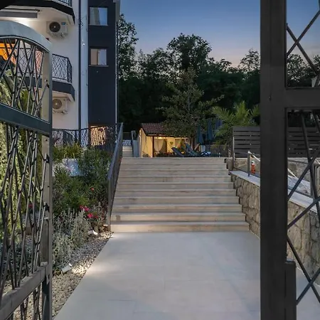 Luxury Apartment Nina With Heated Swimming Pool, Villa Adriatic Icici Exterior photo