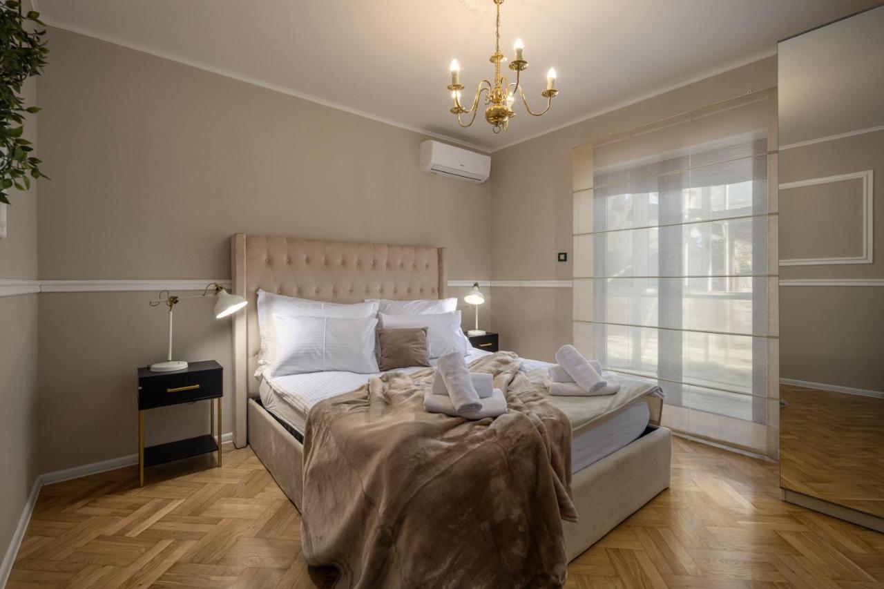Apartment Luxury Nina With Heated Swimming Pool, Adriatic